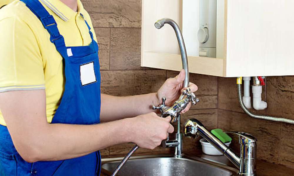 fix leaky moen faucet        <h3 class=