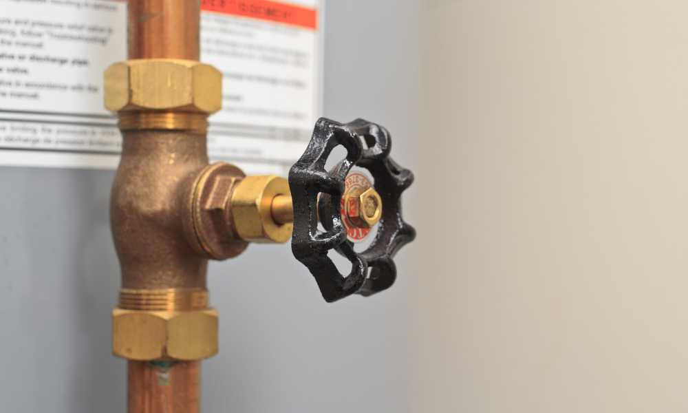 How to Loosen a Corroded Water Valve